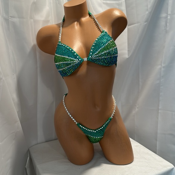 Npc wellness bikini suit, Hunter Green 34B small bottoms Crystal work handmade - Picture 4 of 4